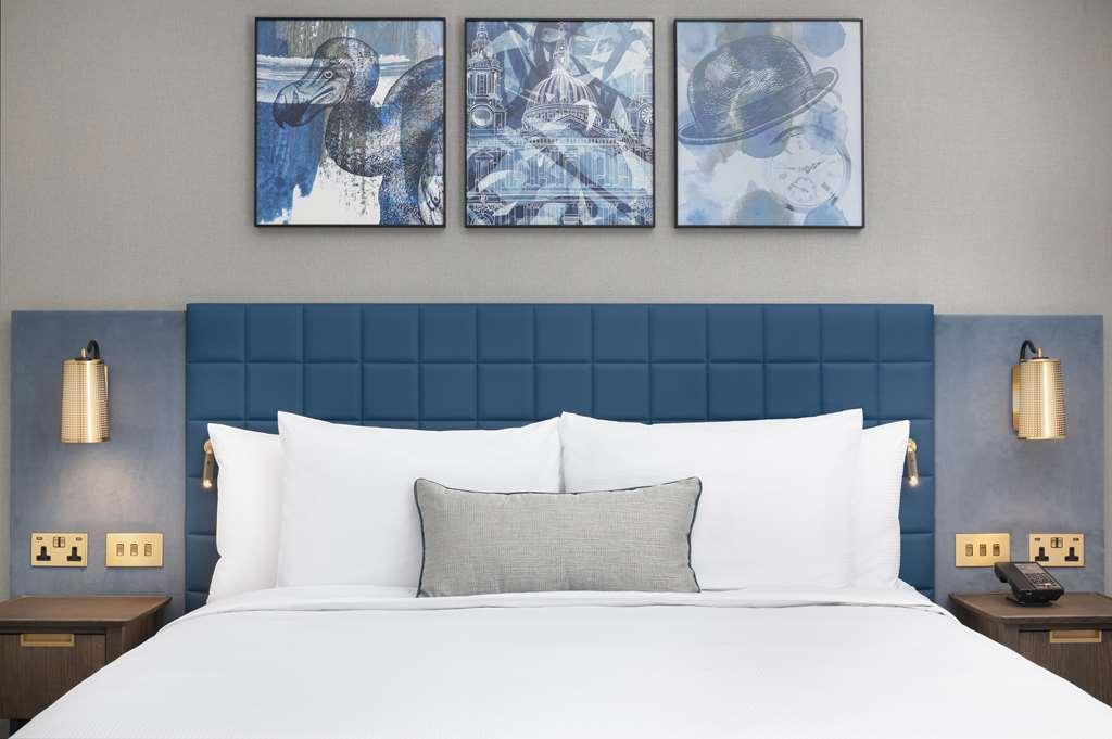 Lost Property St Pauls London, Curio Collection By Hilton Cameră foto